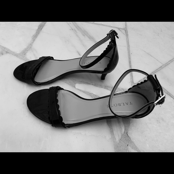 TALBOTS unique black patten sandals. - Picture 6 of 7